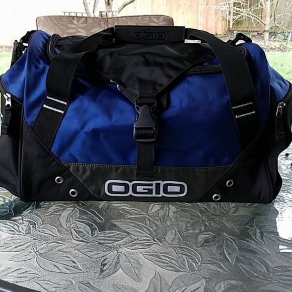 OGIO Handbags - OGIO Travel Bag